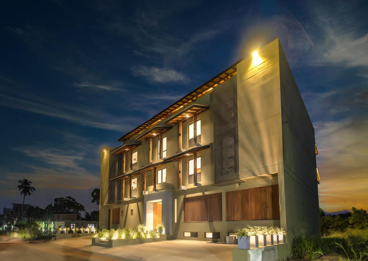 Hotel Earls Rajarata Anuradhapura Esterno foto