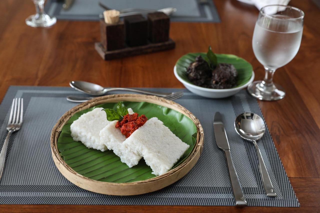 Hotel Earls Rajarata Anuradhapura Esterno foto